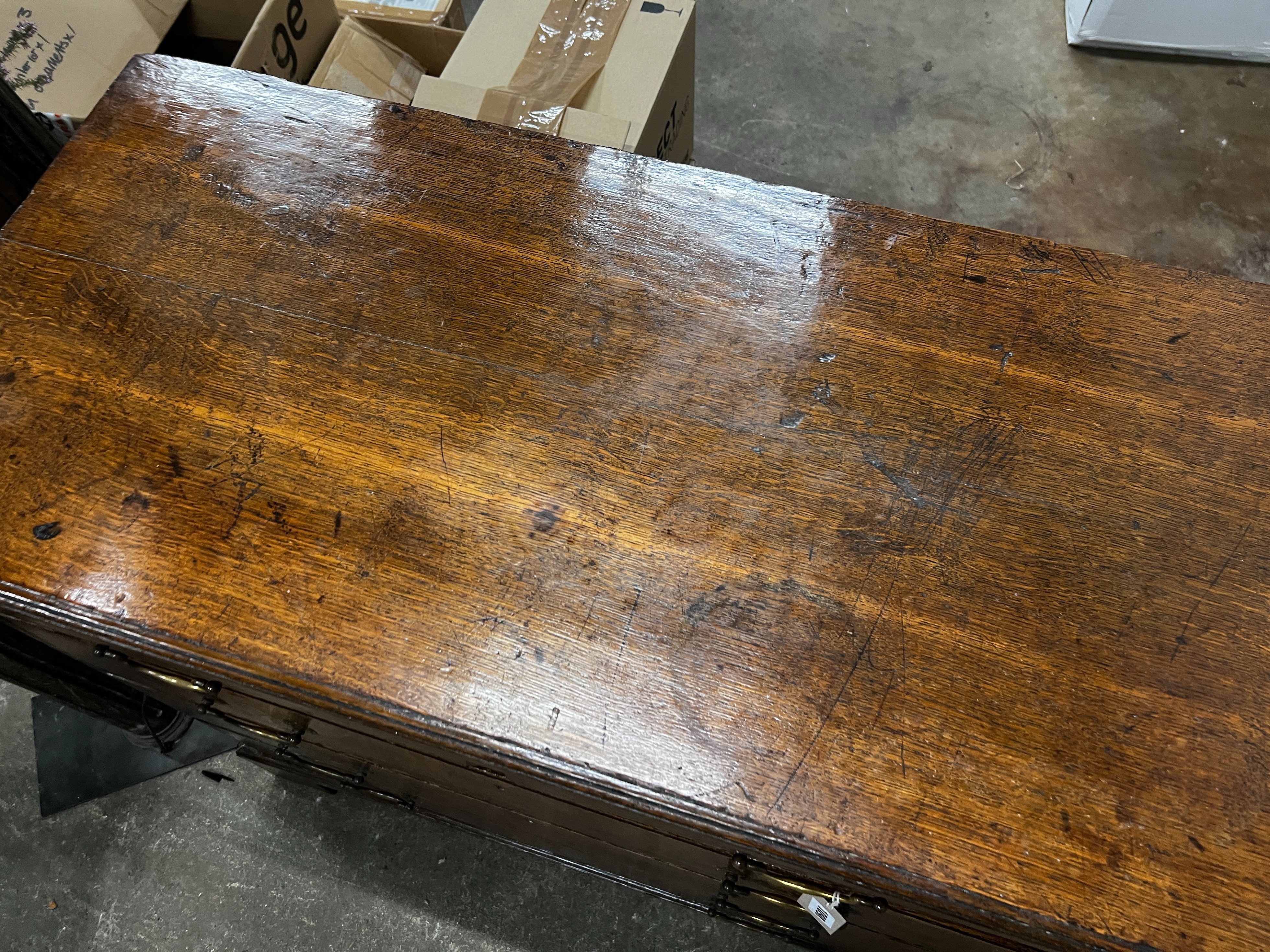 A George III oak chest of drawers, width 101cm, depth 49cm, height 98cm